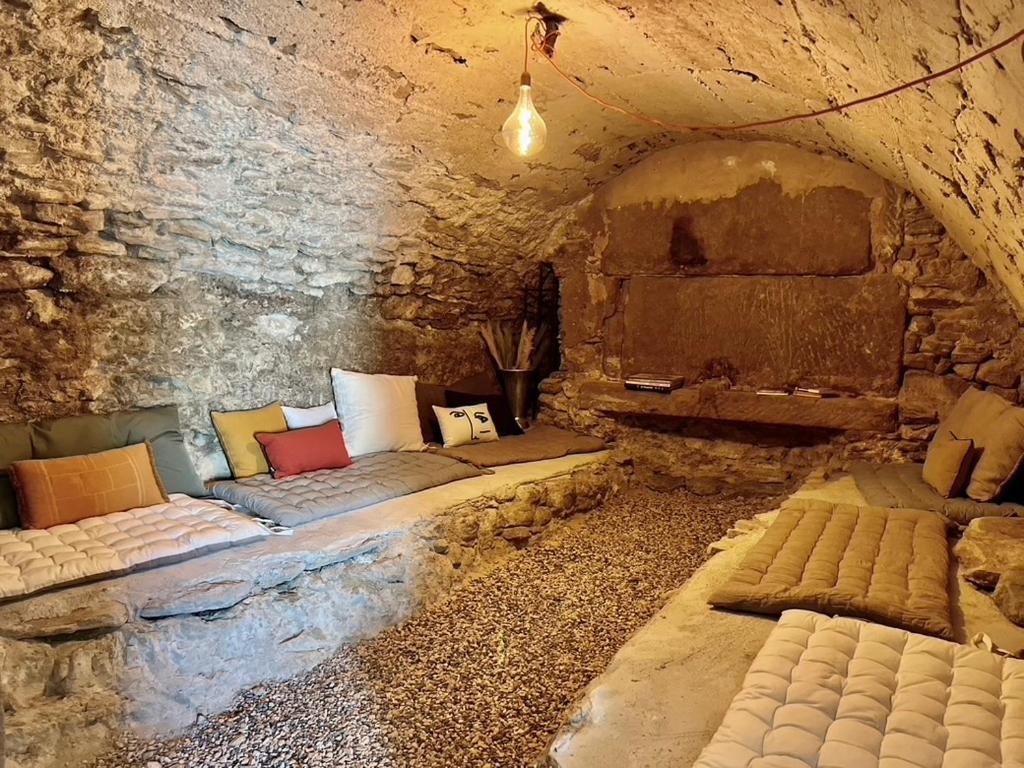 La 1777 Guest house